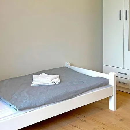 Apartment Yipy - Halle *